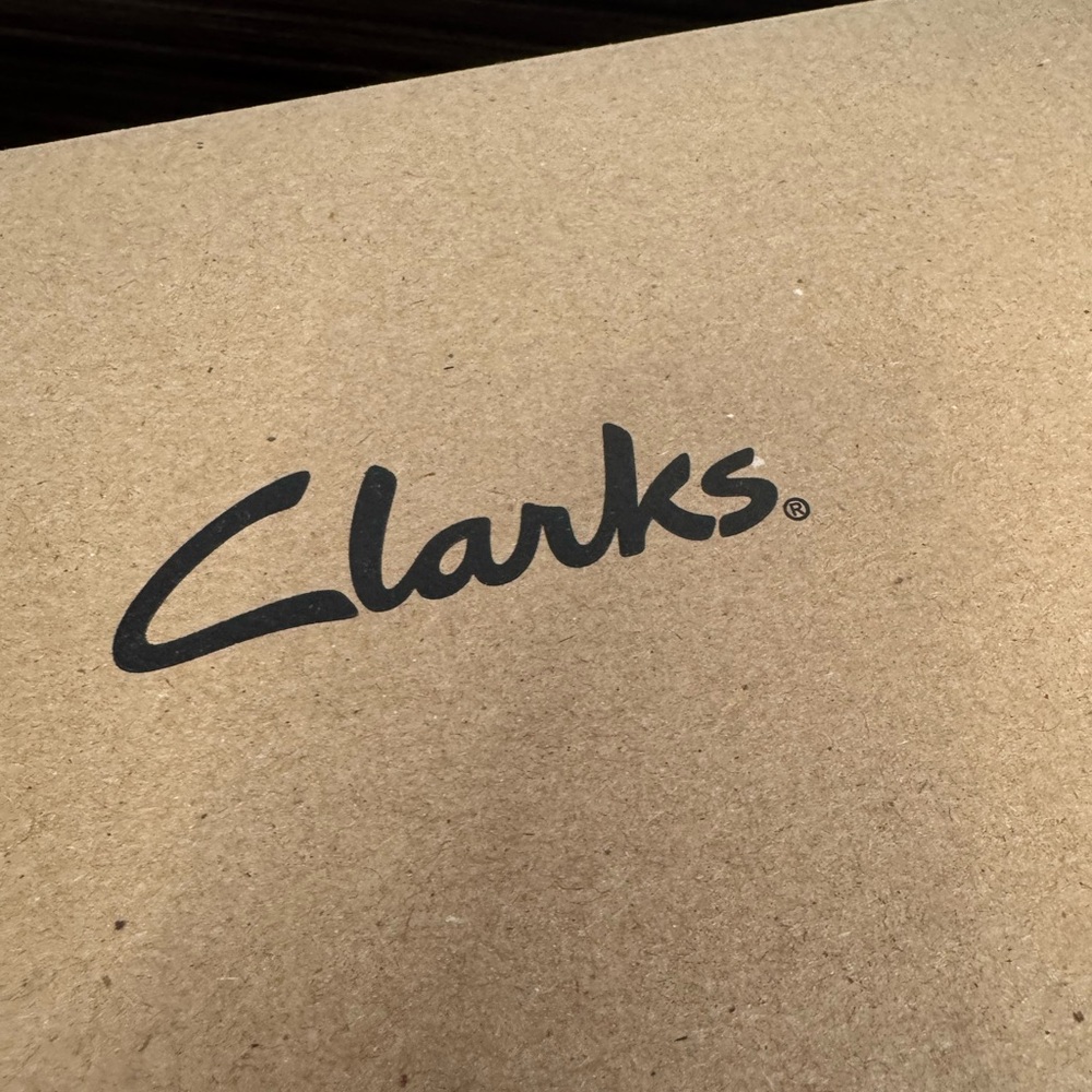 Clark women’s loafers. Size 9. - Picture 2 of 3